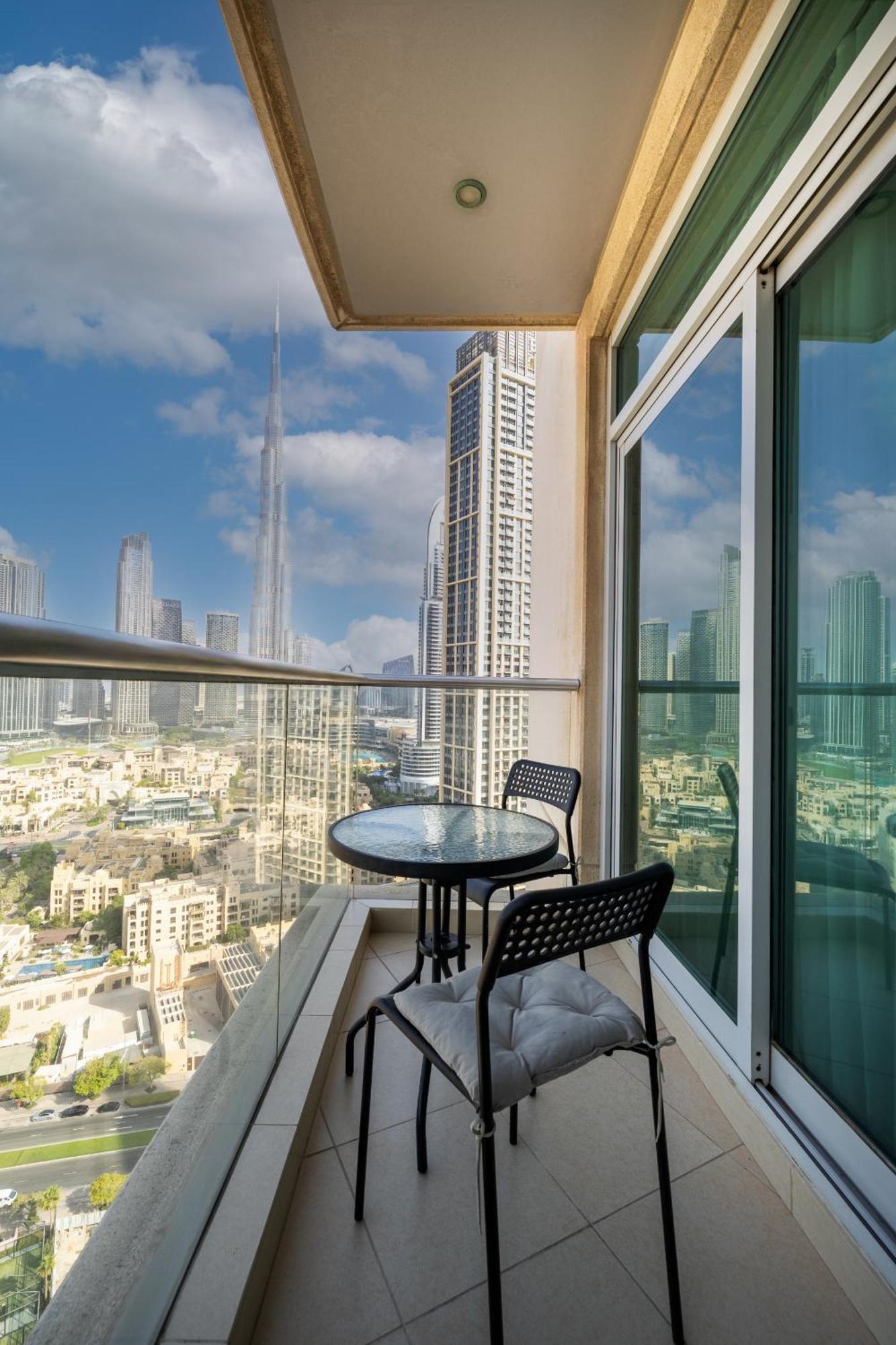 Upgraded Apartment With Stunning Burj Khalifa View ดูไบ ภายนอก รูปภาพ
