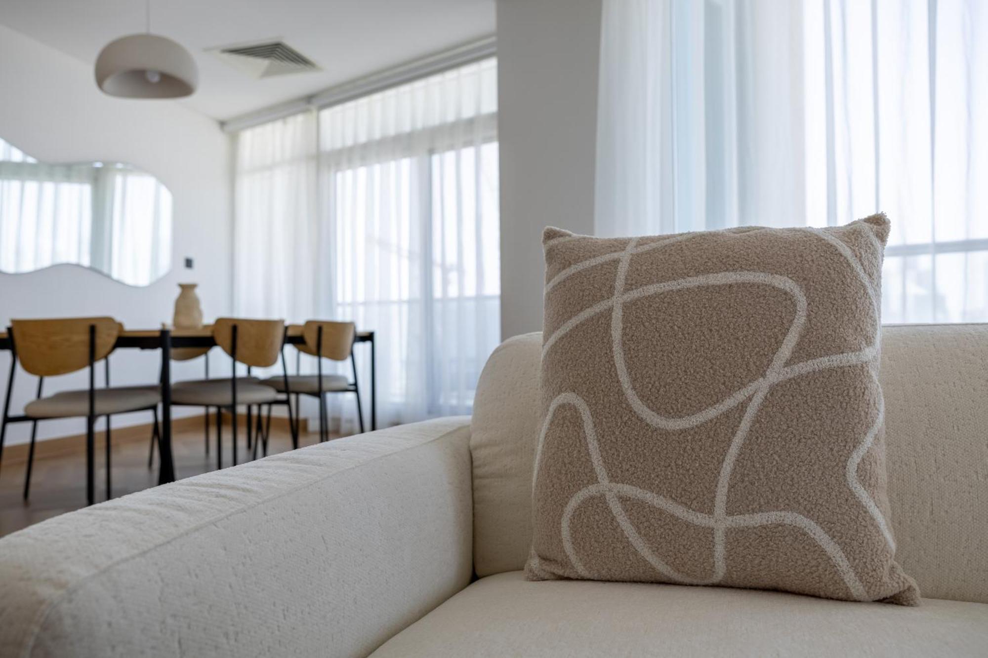 Upgraded Apartment With Stunning Burj Khalifa View ดูไบ ภายนอก รูปภาพ